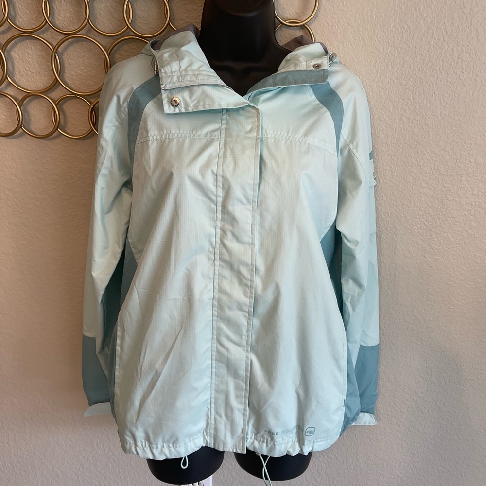 Free Country Lightweight Jacket - Picture 2 of 12